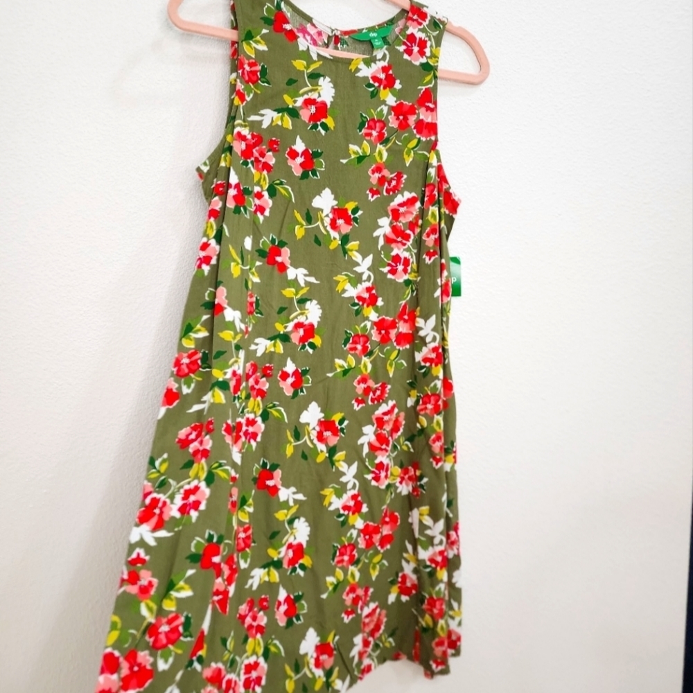 NWT Floral Dress - Sundress, Green, Flower